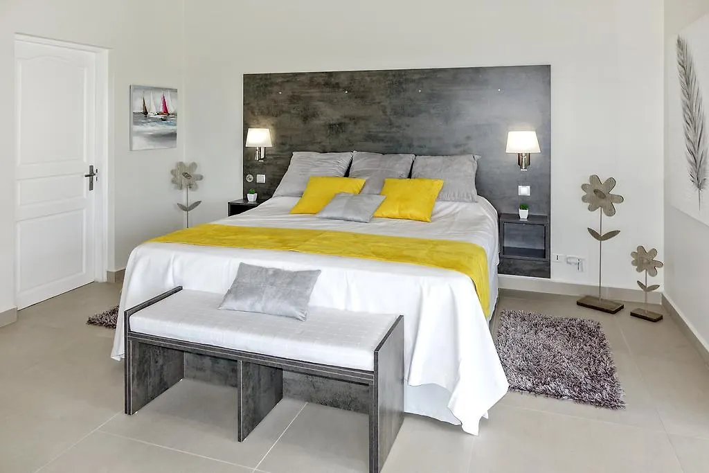 Seafacing Villas Apartments Rentals Les Terres Basses Sint Maarten/Saint Martin